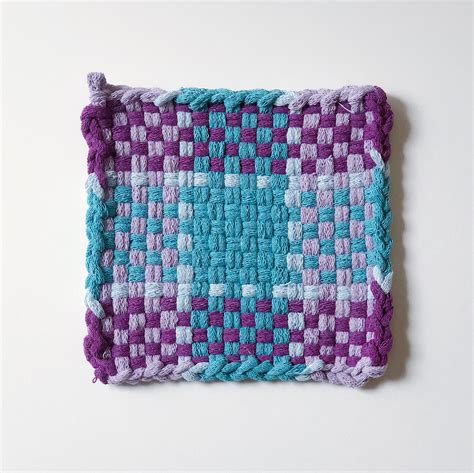 Looking for our fabulous Potholder Wizard? We moved it over to the Friendly Loom website! GET THE WIZARD . 