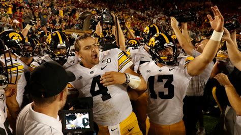 Fans react to CyHawk game being canceled in 2020 KGAN