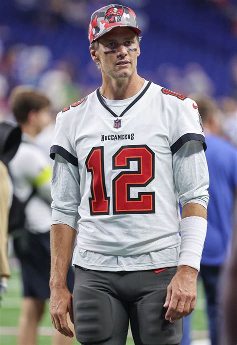 Fans react to Tom Brady being ranked 1st in NFL 100 list