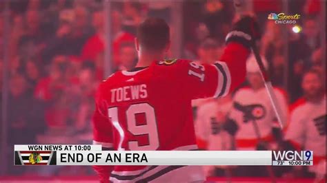 Fans thank Jonathan Toews as he plays his last game with Blackhawks