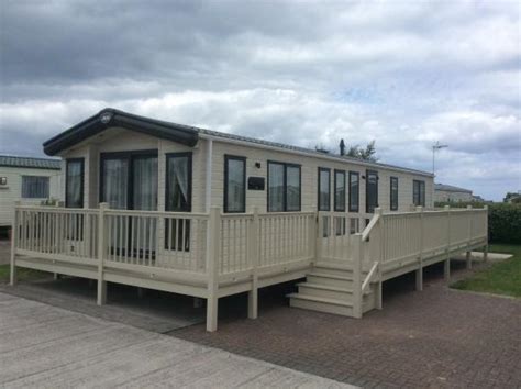 Far Grange Holiday Park & Golf Club — Campground in Driffield