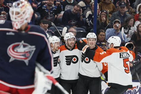Farabee, Konecny score early as the Flyers spoil debut of Blue Jackets coach Pascal Vincent, 4-2