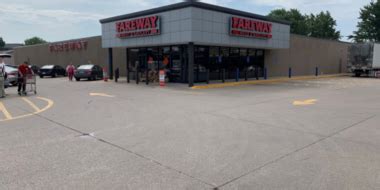 Fareway altoona ia. ALTOONA, IA 50009 Store: (515) 967-0705. ... Please enter your email address to receive your weekly Fareway ads: Email Address: Submit. Previous Page Next Page-Shift ... 
