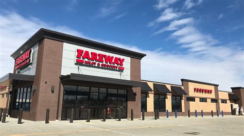 Fareway foods sioux falls sd. Updated: May 27, 2020 / 10:18 PM CDT. SIOUX FALLS, S.D. (KELO) — New developments are underway all over Sioux Falls, including some major new retail space on west 41st street. Fareway just broke ... 