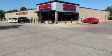 Fareway mason city. George Baack is celebrating 42 years with Fareway! George has been at units 719-1 LeMars, 900-1 Des Moines, 407-1 Estherville, 491-1 Mason City, and now currently 792-1 Toledo. He has had a traditional journey to manager by starting full-time, then Assistant Manager, and finally Store Manager. He said he enjoys 