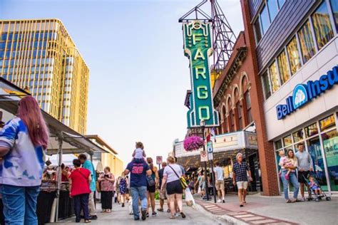 Fargo fair. Major Events. Fargo-Moorhead is a happening place. This calendar lists all of the major events in Fargo, ND in 2023. You’ll find something to do if you’re looking for beer & food festivals, live music, performing arts, sporting events, or another activity. 