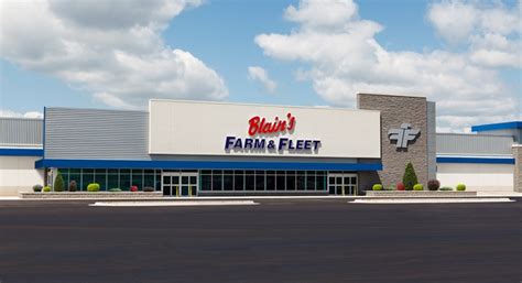 Farm and fleet dubuque. BLAIN’S FARM & FLEET - DUBUQUE, IA - 2675 NW Arterial, Dubuque, Iowa - Department Stores - Phone Number - Yelp. BLAIN'S FARM & FLEET - Dubuque, IA. 3.0 (4 reviews) … 