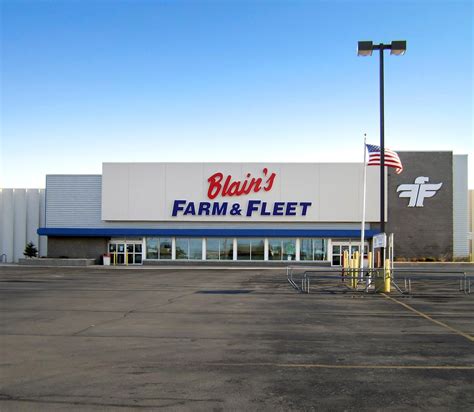 Farm fleet cedar falls. Blain's Farm and Fleet in Cedar Falls, IA is a department store that serves the agricultural and automotive communities of northeastern Iowa. Blain's carries cat and dog food, horse tack, livestock feed and supplies, men's and women's clothes, housewares, hunting/fishing/camping gear, sporting goods and more. This store opened August 1999. Email 
