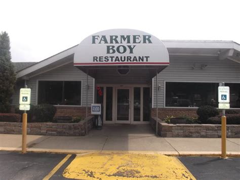 Farmer Boy Restaurant, 1324 Canton Rd, Lakemore, OH, Restaurants