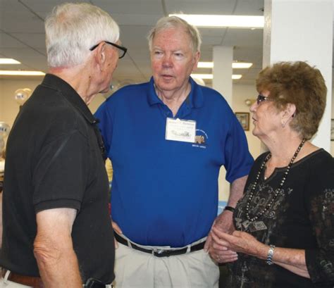 Farmers State Bank celebrates 100 years with donations - Globe Gazette