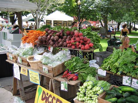 The farmers market promotes and supports healthy living, local agriculture, and community interaction all in an upbeat, welcoming atmosphere. Farmers and .... 