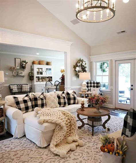 Farmhouse Style Decorating Ideas