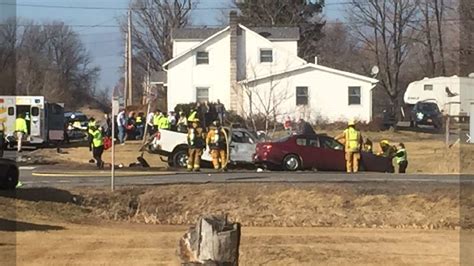 Published: May. 11, 2022 at 2:32 PM PDT. FARMINGTON, Conn. (WFSB) - A car crashed into a newly opened Wood-n-Tap in Farmington on Wednesday. The entrance of the restaurant was hit, causing some ...