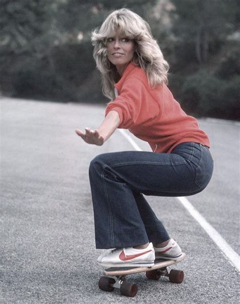 Farrah Fawcett was known for her signature blonde hair and iconic smile. Fawcett was also considered a fashion icon of her time, known for her effortless style and chic, bohemian aesthetic. Fawcett's signature style was known for its bohemian, carefree vibe. She was often seen in flowy, breezy dresses, wide-leg pants, and oversized sunglasses.. 