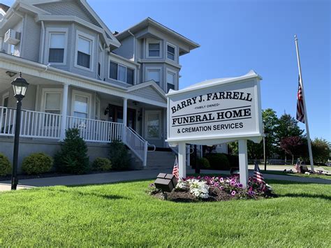 Farrell funeral home holyoke.  When Death Occurs - Barry J.  Farrell Funera...