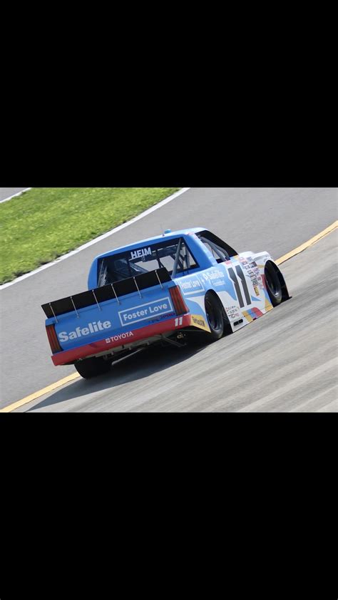 Farsler security camera.  10 Seconds Later, They Were Running For Their Lives. deservep...