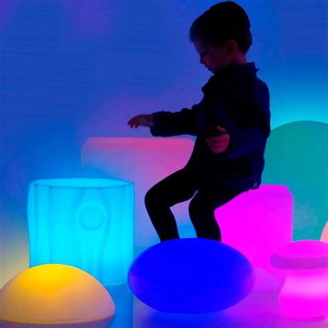 Farveskiftende lys.  IP67 vandt&aelig;t, nem at installere med clips.  Det kompak...