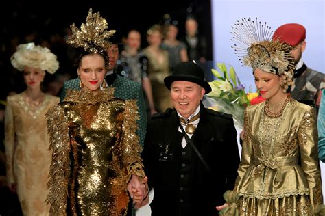 Fashion designer for Russian first ladies dies