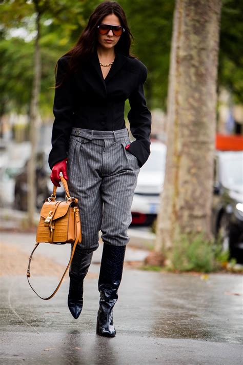 Fashion style in france. Feb 11, 2024 - Get ready to enroll in our French style school, where you'll learn everything from the grade one basics through seriously advanced stages of being super chic. See more ideas about french fashion, fashion, style. 