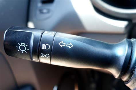 2015 - 2020 Ford F150 - Rapid flashing left turn signal - all light