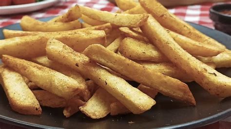 Fast food tarzı patates kızartması
