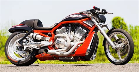 Fastest harley. Harley-Davidson motorcycles use a chain-driven primary system to transmit power from the engine sprocket to the clutch housing. Drive plates in the clutch pack engage the plates in... 
