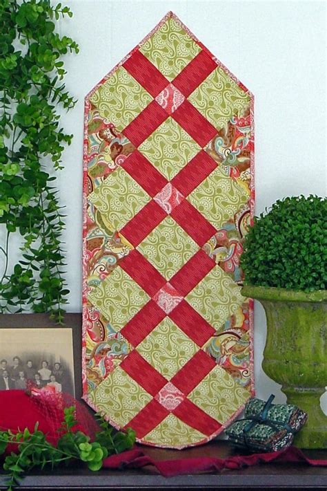 Fat Quarter Table Runner Pattern Q110 PDF pattern Out of the Blue