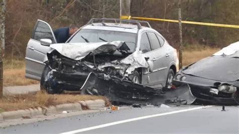 Updated:7:31 PM EST February 3, 2024. HUNTERSVILLE, N.C. — A Mallard Creek High School student is dead and three others are suffering from life-threatening injuries after a crash in Huntersville ...