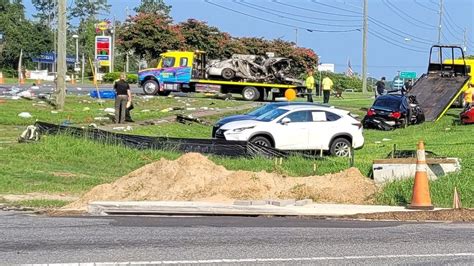 Fatal car accident in tallahassee today. Tallahassee Democrat. Two drivers escaped a five-vehicle wreck on Interstate 10 with minor injuries after the chain-reaction, rush hour crash involving a semi truck closed eastbound lanes and ... 