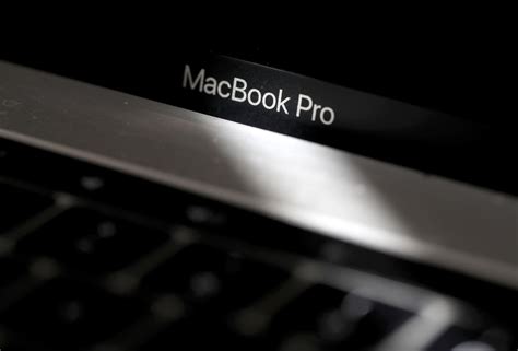 Faulty MacBook Pro Batteries Face FAA No-Fly Rule - Forbes