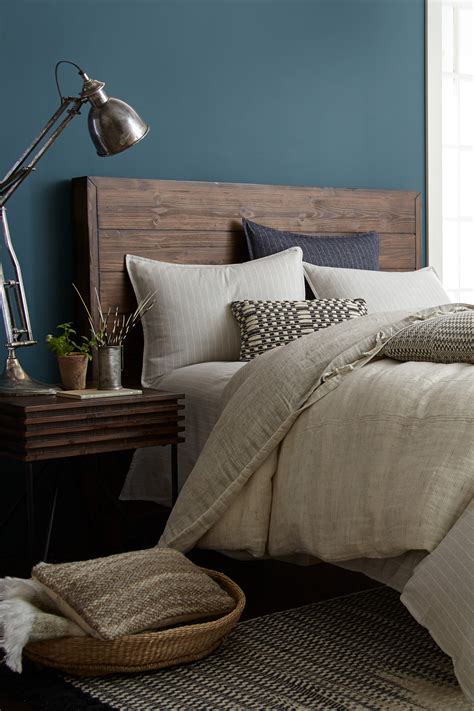 Favorite paint colors of joanna gaines. Black } Is The New Black: Our Favorite Black Paint Colors. 1. Start with a neutral palette of lighter paint colors. In almost every renovation above, Joanna uses neutral paint colors and brings in bright colors with a pop here and there. It gives a nice, simple, fresh and clean look to your design. 