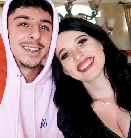 Faze rug gf. Govee, Be A Lighting Champ: https://bit.ly/2PneZHx #Govee #lightchampHopefully you guys enjoyed this video! If you did, please SMASH that like button and don... 