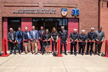 Jul 1, 2022 · July 1, 2022 ·. FDNY opens new EMS Station 49 in Astoria to serve communities across western Queens. "Queens Borough President Donovan Richards helped cut the ribbon on the FDNY’s new EMS Station 49 in Astoria Tuesday morning." https://cutt.ly/LKMikol. #FDNY #EMS_Station #new_EMS_Station #paramedics #safety #EMRs #COVID -19 #EMTs. . 