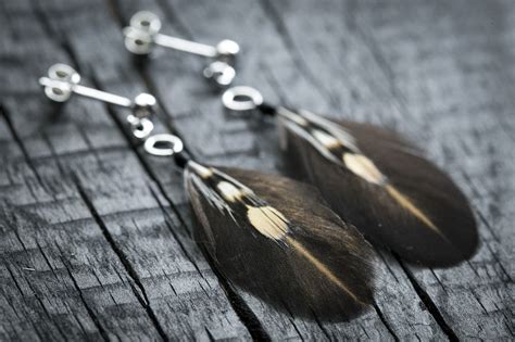 2024 Feather Earrings for Mens: A Trendy Statement-marketplaceplus.shop