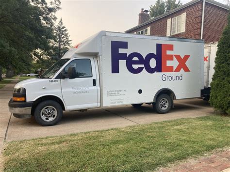FedEx contractor rents St. Louis house; neighbors want return policy
