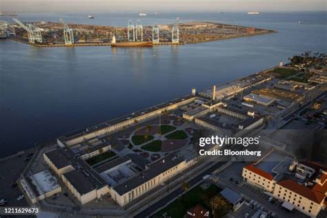 Federal correctional institution terminal island reviews.  The facility...