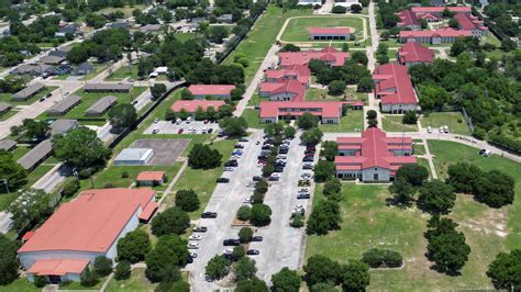 Federal prison camp bryan. Federal Prison camp inmates have put under immense pressure over the past two years. ... serve her 11-plus year sentence at the minimum security prison camp in Bryan, TX. Far from “camp cupcake ... 
