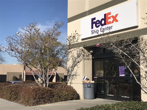 FedEx Ship Center at 710 Dado St in San Jose, California 95131: stor