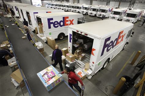 Fedex brick new jersey. LAKEWOOD, NJ — A school bus and a FedEx truck nearly collided in Lakewood Wednesday afternoon when the bus driver attempted to pass the truck on Airport Road. The incident, captured in a video ... 