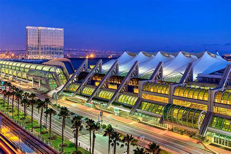Fedex convention center. FedEx Office is a convenient resource for printing, shipping, and other services. Whether you need to send a package or pick up a document, it’s important to know where the closest... 