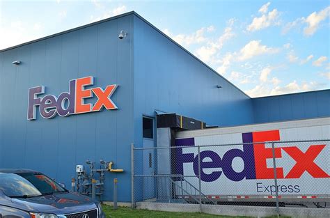 FedEx Corp. (FDX) shares are sagging as intensified U.S.-China trade war hostilities and a package shipping snafu involving Huawei Technologies put pressure on the shipping giant&#.... 