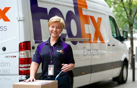 Fedex express driver. Things To Know About Fedex express driver. 
