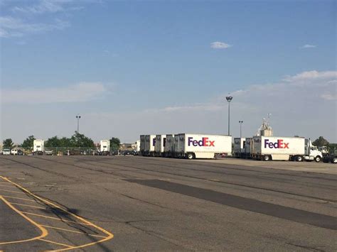 FedEx Freight is hiring a Freight Handler