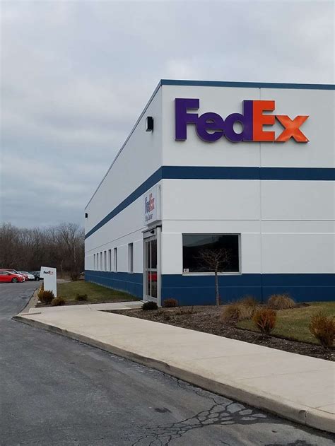 FedEx at Walgreens. 4497 Far Hills Ave. Ketter