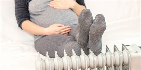 Feeling Cold During Pregnancy - Is It Normal? BellyBelly