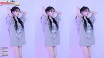 🍑 Feet10 Leaked [CLIP]