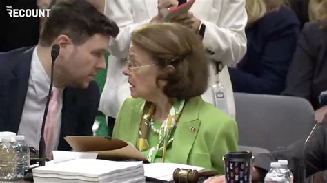 Feinstein appears to get confused in Senate hearing