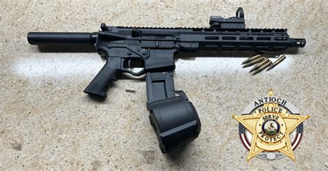 Felon accused of bringing loaded AR-15-style rifle to party in Antioch