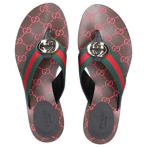 Female gucci flip flops. Things To Know About Female gucci flip flops. 