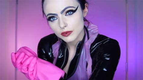 1080p 8 min. Your Bratty Student Makes You Her Slave - Femdom JOI. See all premium joi-femdom content on XVIDEOS. 1080p. Make It Hurt! JOI with CBT. 9 min Mspetrahunter - 86.7k Views -. 1440p. Femdom Dirty Talk and JOI.. 